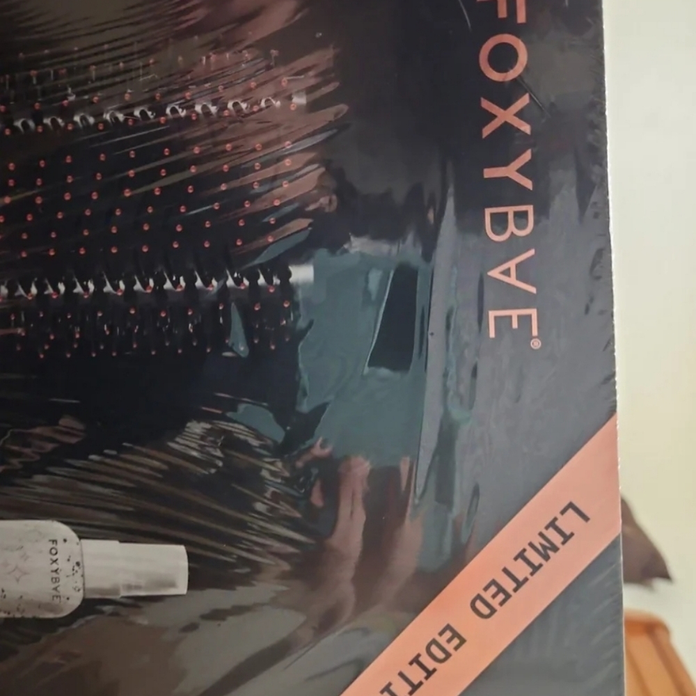 Foxy Bae - Picture 3 of 5